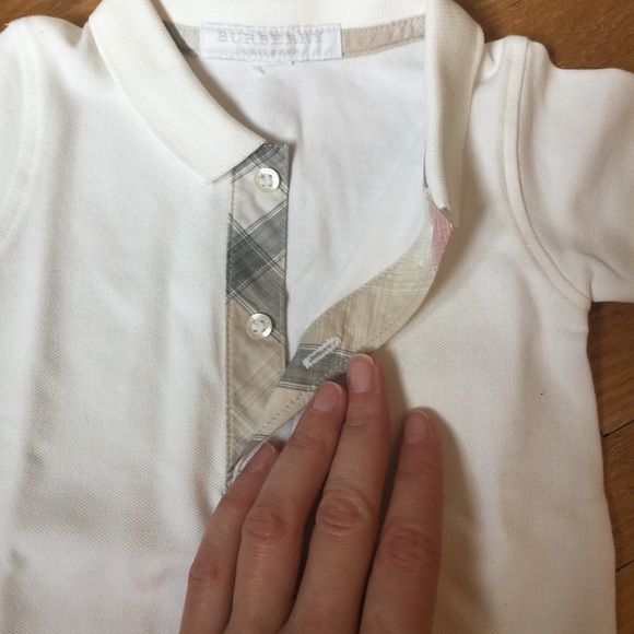 Burberry - Picture 2 of 3